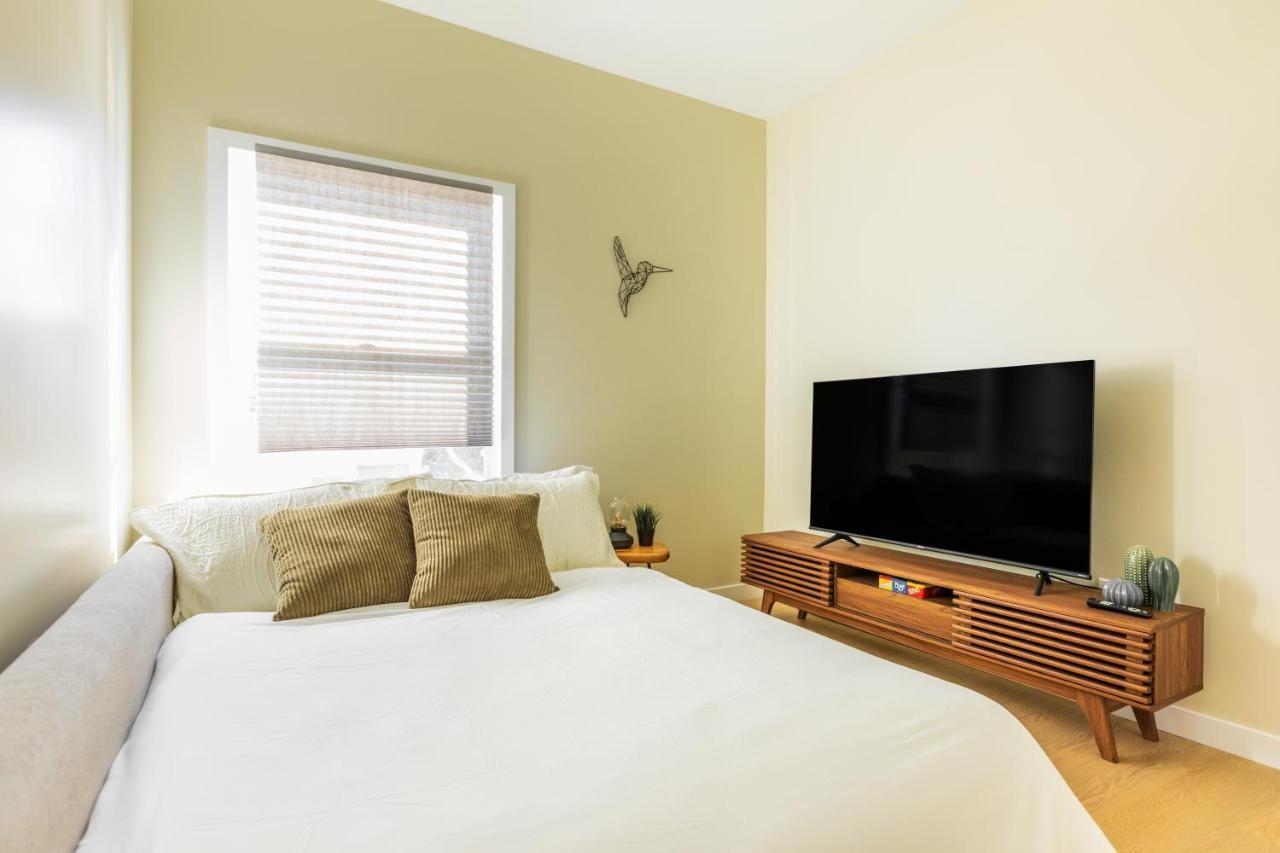 'לונג ביץ Cozy Sunny Brand-New Apt 1 Block From The Beach מראה חיצוני תמונה
